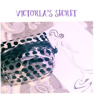 VS Dotted pouch